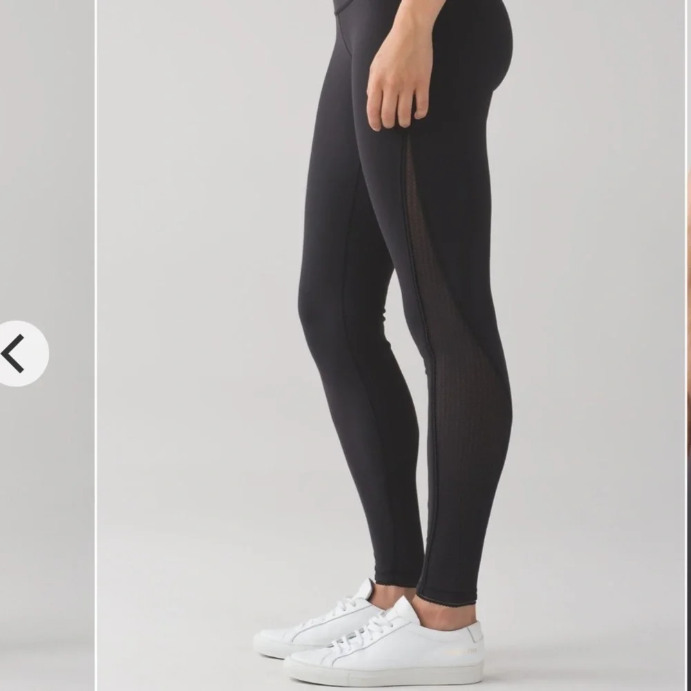 Lululemon Deep Breath Tight Mesh Pannel Leggings Dark Blue
